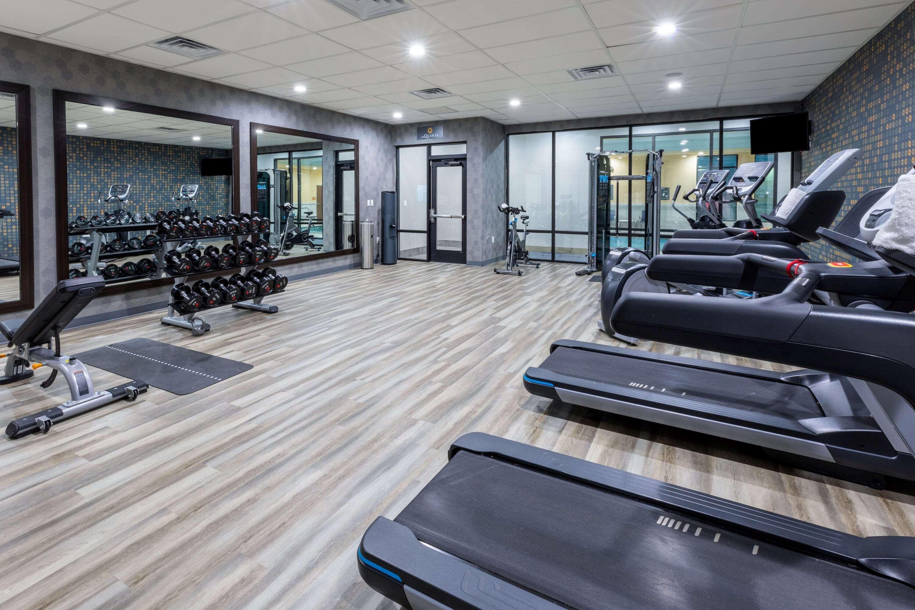 La Quinta Inn & Suites By Wyndham Dallas - Frisco Stadium Bagian luar foto